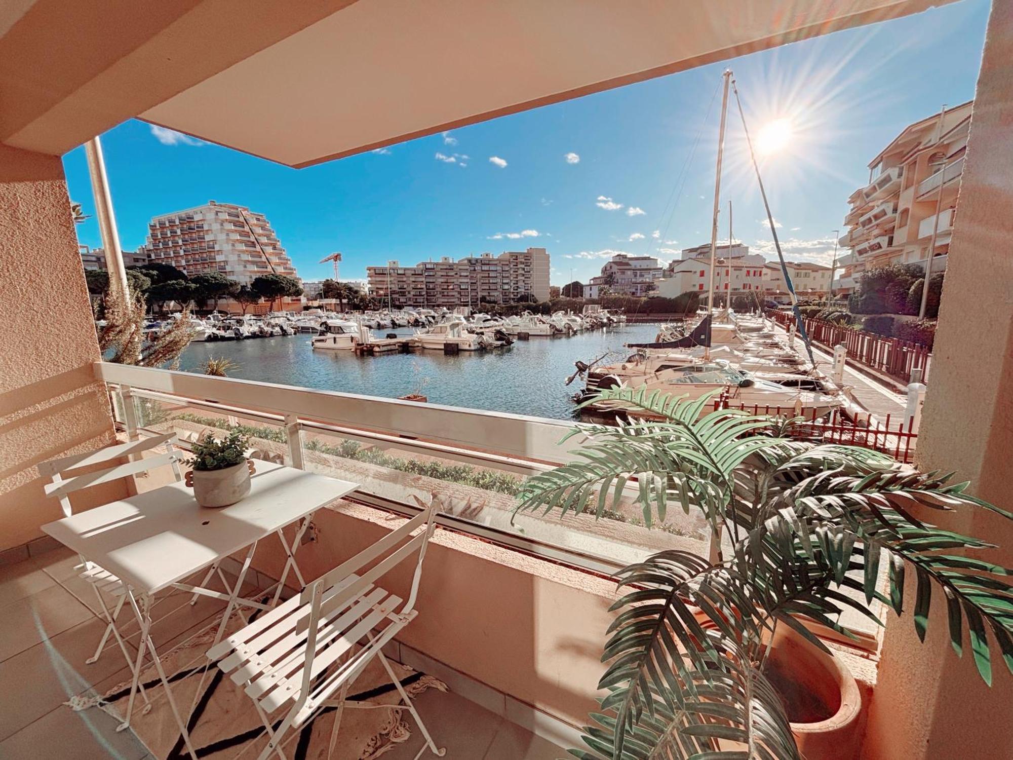 Magnifique T2 Au Calme Avec Une Superbe Vue Sur Le Port كانيه المظهر الخارجي الصورة